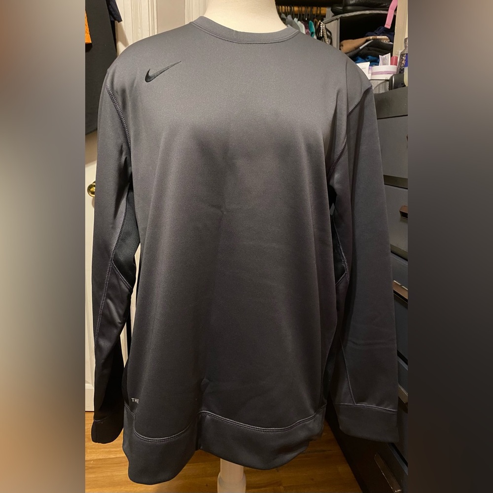 NWT, Men’s Size L Nike Training Gray and Black Sweatshirt